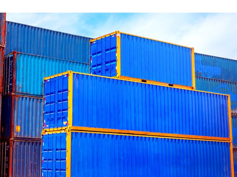 A importação é a principal forma de entrada de medicamentos em território nacional.