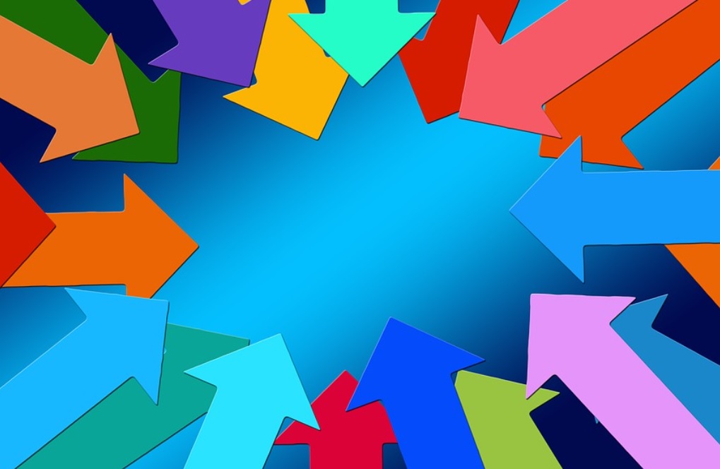 A integração entre segmentos dentro de uma indústria farmacêutica, ocorre como forma de simplificação de estratégias, para ampliação de expansões da e