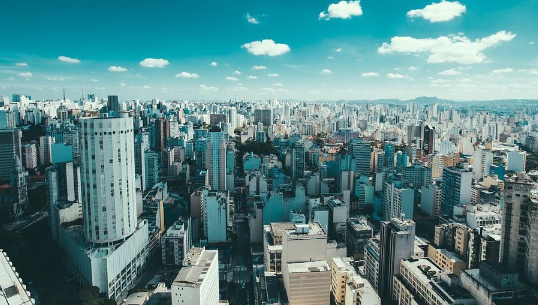 O desabastecimento de volume de medicamentos vem afetando todas as regiões do Brasil.